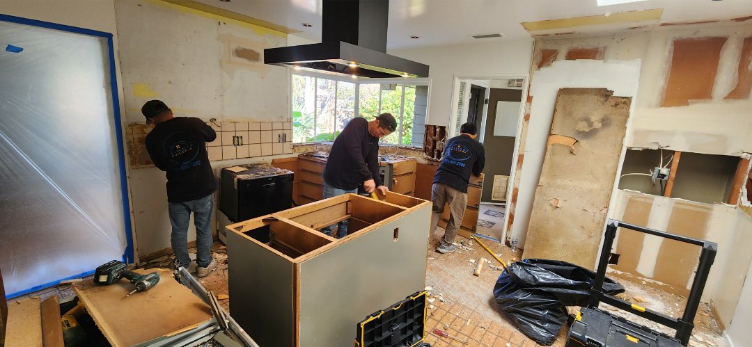 Contemporary Kitchen Remodel by Finest Builders project photo 2